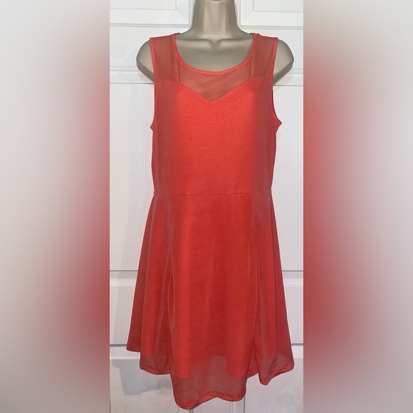 H&M Woman’s Peach Skater Dress Medium - Picture 1 of 5